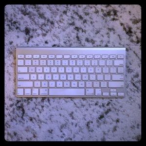 Apple wireless keyboard